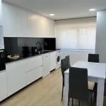Tia Carmen, Piso Familiar En Centro